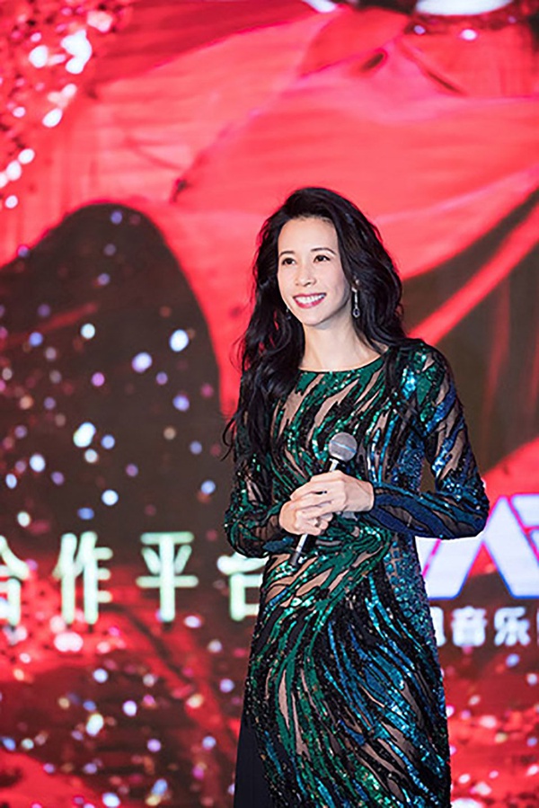 莫文蔚發行新曲《如光之初》！即將展開《絕色莫文蔚》巡迴演唱會