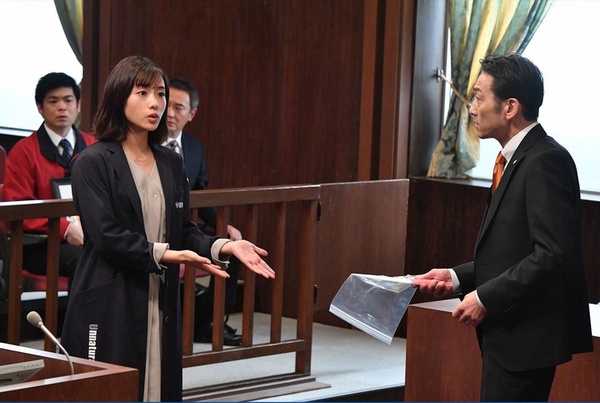 石原聰美眼妝教學！日妞整型級眼妝，簡直「複製貼上」