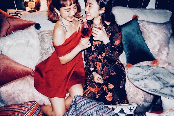 唐葳、TOMO、朱綺綺、雀斑紛紛開店！他們都是最美老闆娘
