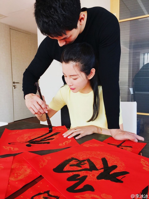 《姊的時代》掀姐弟戀熱潮！李冰冰、阿嬌真實姐弟戀超甜蜜
