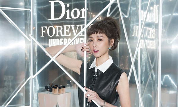 Dior亞洲限定限量皮革訂製氣墊、超完美特務粉底！彩妝迷一定要入手！