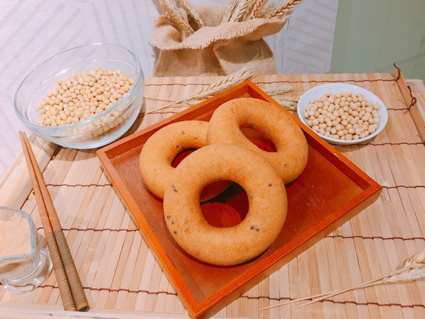 甜度降40%！Mister Donut「豆腐x波堤麵團」全新豆腐甜甜圈上市