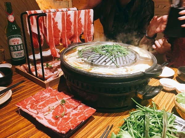 你可能沒吃過但網友大好評！泰式、南洋、日式3家特色鍋物推薦！
