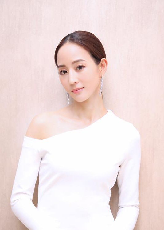 乾燥玫瑰再進化！今年#RLBB就要水感、莓果紫、疊擦漸層才夠流行！