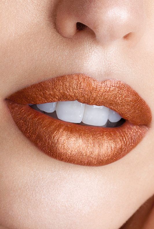 Maybelline「極綻色金屬霧光唇膏」一支5用打造全臉妝容！