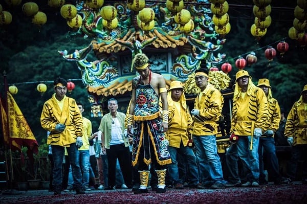 《翻牆的記憶》高顏值鮮肉出沒！吳念軒、張庭瑚壞壞惹人愛