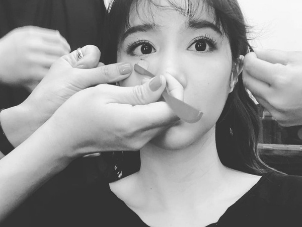李佳穎美貌又升級！露背照美到逆天似IU，35歲凍齡秘密大解密