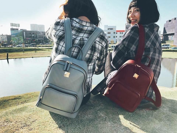 5個大學生都在瘋的「質感包包品牌」！買不起精品，擁有它們也夠時髦