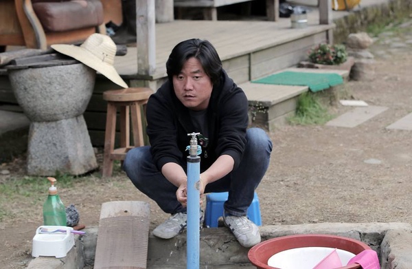 蘇志燮、朴信惠加盟羅PD新節目！實境秀《森林裡的小屋》前往濟州島拍攝
