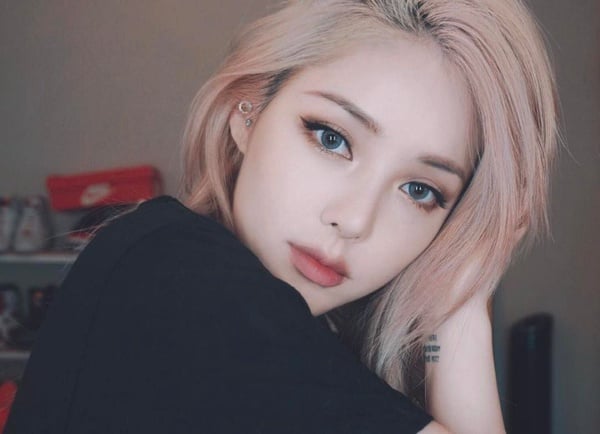 韓妞最愛美妝YOUTUBER排行榜TOP7，不認識別說你是美妝達人！