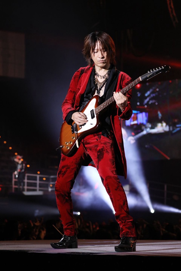台粉限定！日本天團GLAY合體五月天   高舉「TAIWAN❤GLAY」熱烈應援