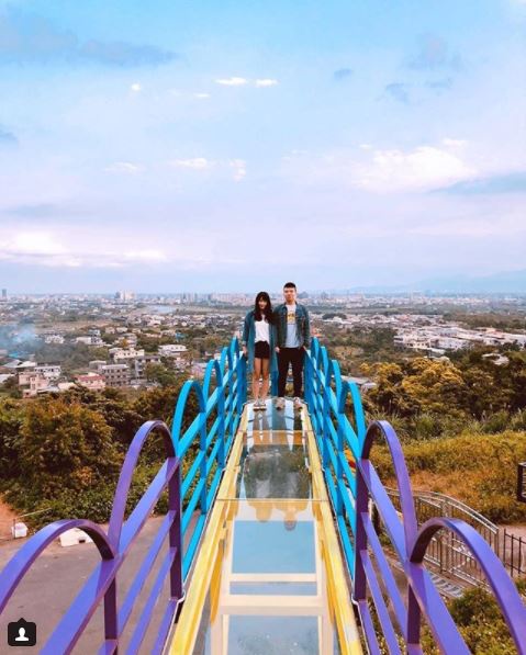 玻璃天空步道超夯！岡山之眼、兔子咖啡，再怕高也要去拍美照