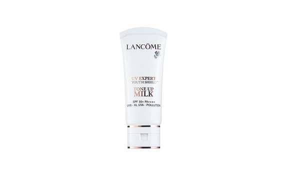 底妝新革命！YSL、CHANEL神奇質地對抗多變天氣！