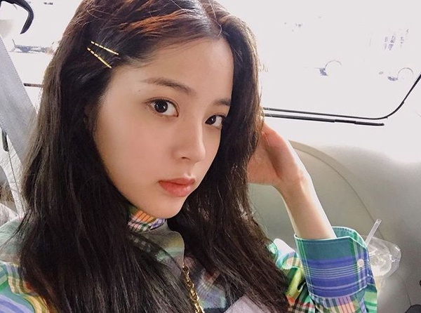 歐陽娜娜拍出「時尚大氣美照」技巧分析！還有愛用8款修圖APP分享