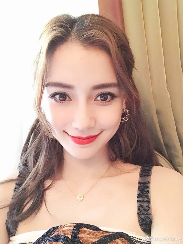 Angelababy公開化妝過程！清新帶電貓眼、發亮底妝這樣畫！
