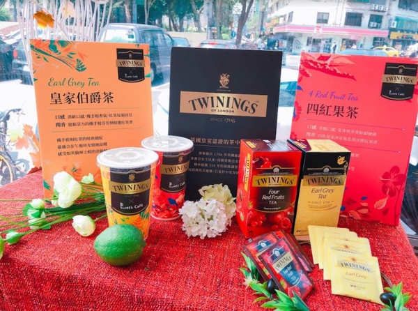 全家Let’s Café X TWININGS唐寧茶！超商就能喝到英國御用茶