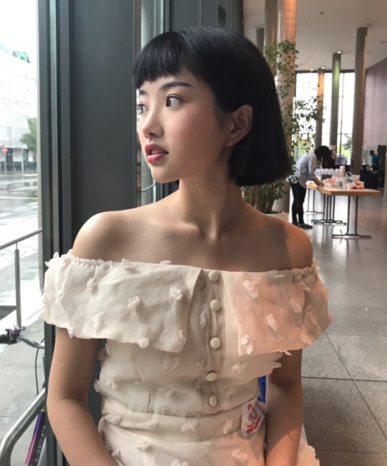 大陸網紅「肥U臉→小V臉」爆紅！公開「這款瘦臉按摩」史上最有效