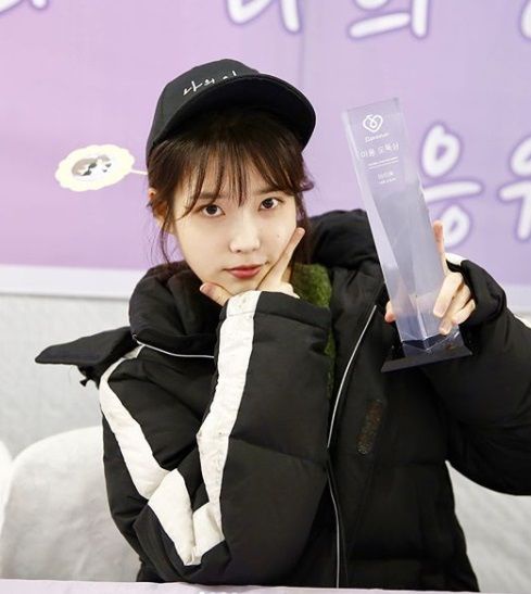TWICE、IU、許瑋甯都染回「黑髮」！三技巧消除黑髮沉重感！