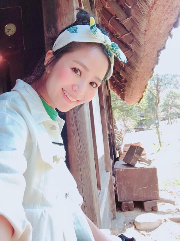 丸子頭、包包頭5簡單技巧！髮量少綁出大顆丸子靠這招！