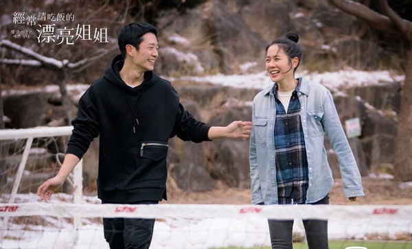 《漂亮姐姐》背後秘辛大公開！故事原型取自「宋宋CP」、男女主角本人跟戲裡一樣閃！