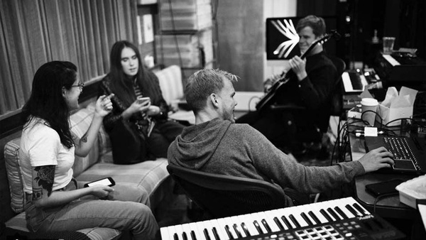 電音圈痛失英才...《告示牌》評選Avicii 生涯10大最佳金曲