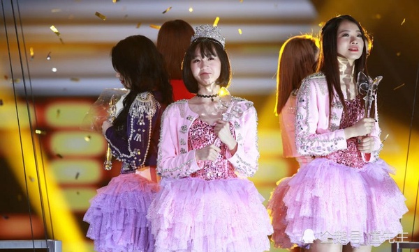 《創造101》主題曲C位是誰？擊敗100位選手站上「正中央」，李子璇介紹