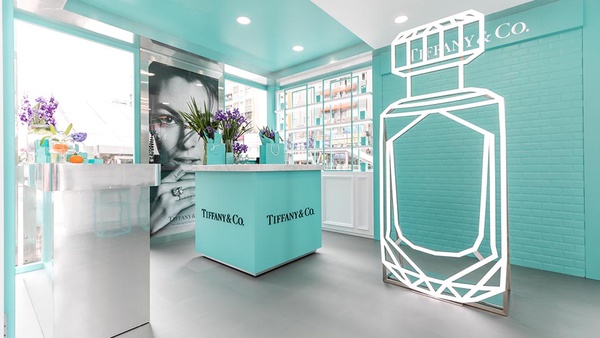 侯佩岑的戀愛必勝絕招公開！Tiffany&Co.限定香氛坊一定要打卡拍照