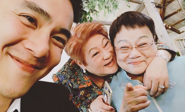 有顏就是任性！彭于晏日常逗比表情包，堪稱「最愛亂用臉的男神」