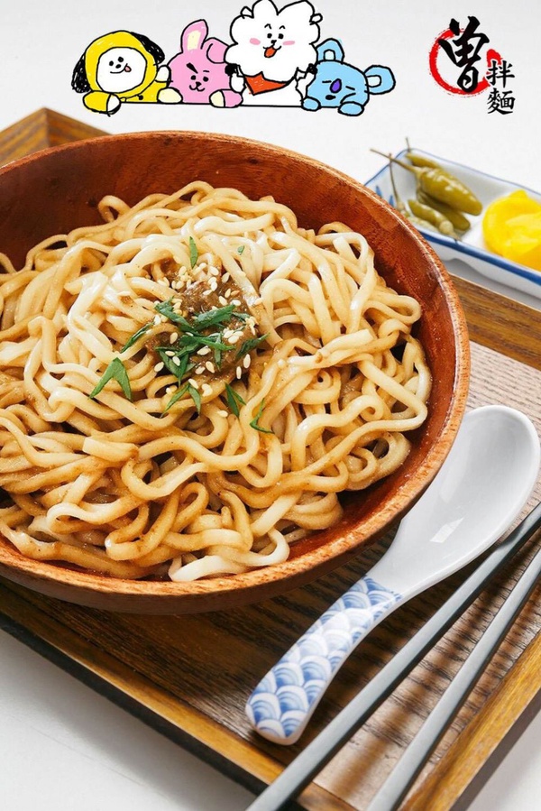 拌麵大戰開打預備備，台北拌麵飄香