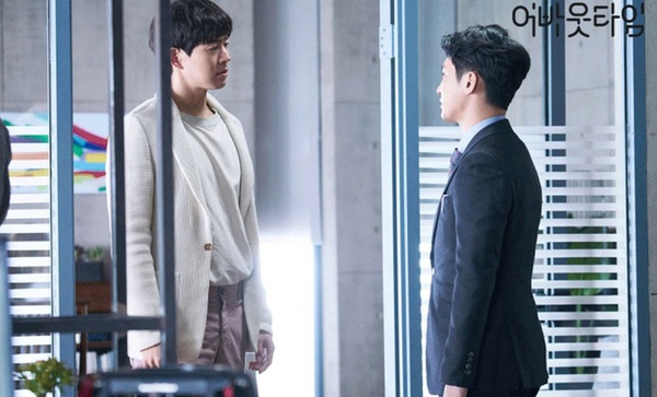 李聖經李相侖《想暫停的瞬間：About Time》四支預告釋出！韓版《鐘點站》奇幻設定惹期待！