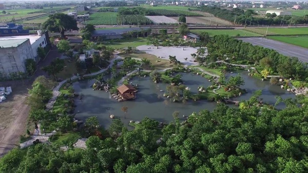 雲林必玩推薦！「台版兼六園」免費入場、還有IG洗版彩虹步道