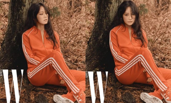 性感天后完美回歸！李孝利絕麗畫報公開，突發誘惑舉動，李尚順真實反應笑炸全場