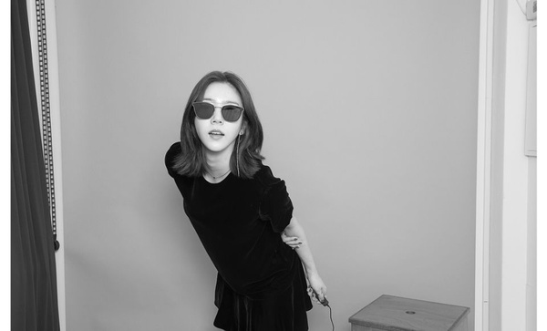 想拍美美沙龍照卻怕尷尬？韓星最愛超夯自助式照相館，不用攝影師也可以拍得很有質感！