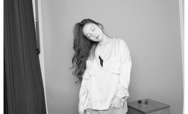 想拍美美沙龍照卻怕尷尬？韓星最愛超夯自助式照相館，不用攝影師也可以拍得很有質感！