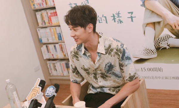 從演員到作家！張軒睿的第一本書《記得男孩的樣子》：「想紀錄大家不知道的我」