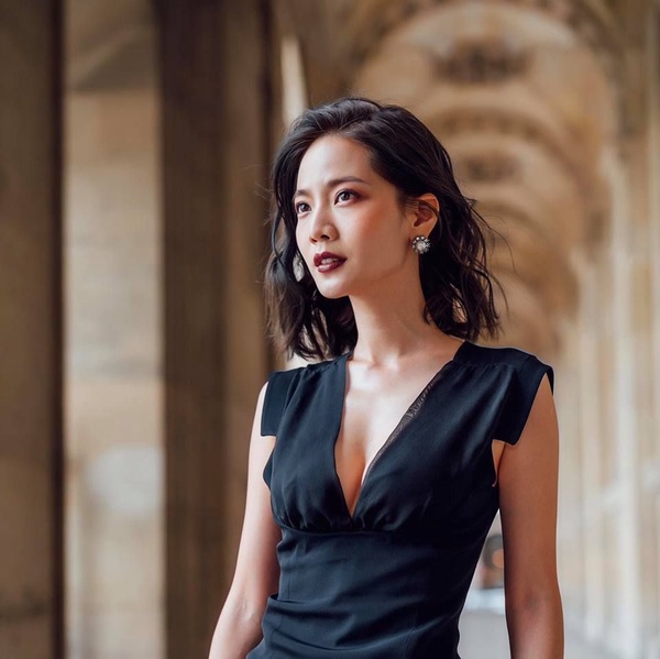 徐若瑄金曲大秀美胸！教你上胸無肉、下垂外擴「如何豐胸」，加碼5NG行為胸部會變小