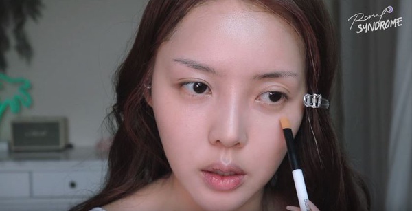 出席畢業典禮妝容5大重點！跟著Pony一起畫出乾淨無害妝～