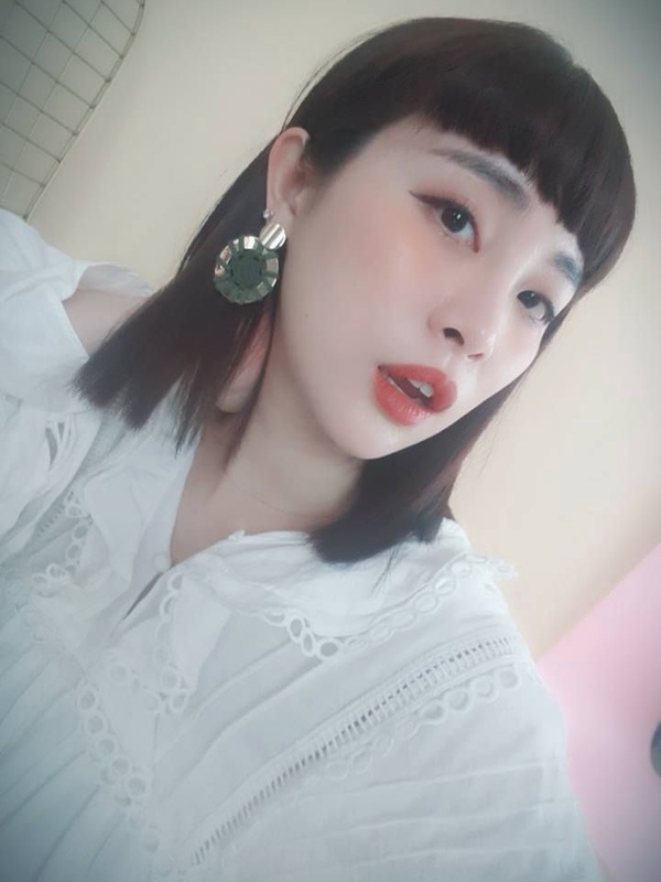 不顯唇紋技巧！陳艾琳、陳彤彤眾潮模「不顯唇紋」唇彩不藏私推薦！