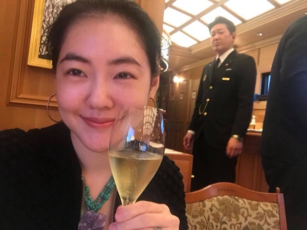 小S親授「雙下巴」不見法！急救超有效，整個雙下巴消失！