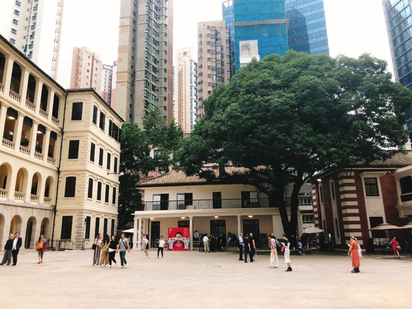 香港熱門必去IG打卡新熱點，香取慎吾創作壁畫、舊時警署建築群古蹟大館好逛又好拍！網美們可以揪團出發了