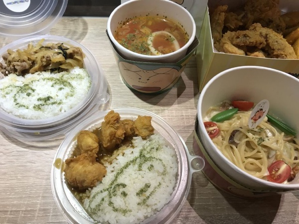 蠟筆小新主題餐廳新裝潢「夏日運動會」！好評加場，投籃遊戲+優惠如何兌換
