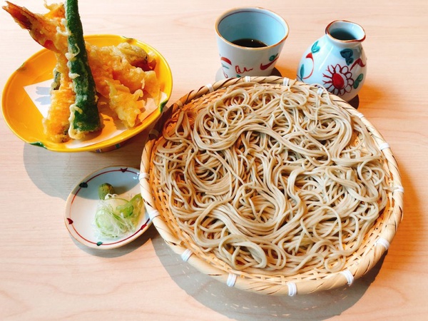 菜な日本料理台灣首店優雅開幕，日本蕎麥宴席京料理最低只要150元就可以坐擁101百萬夜景，輕鬆品嚐和食手工料理！