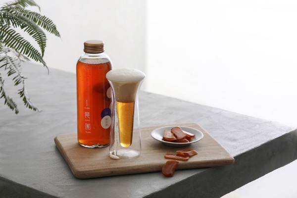 新飲料品牌登場，以珍珠為主打、氣泡茶、古早味飲品大變身，每一家都想喝啊~