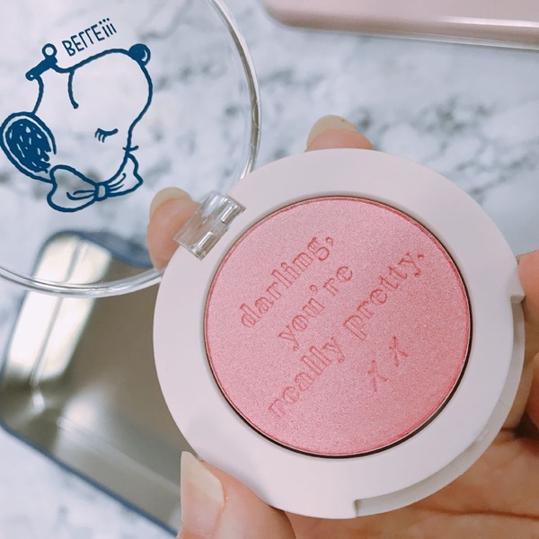 PAZZO限定「Snoopy&Belle」彩妝組！內盒商品超級多，幾號幾點開賣？
