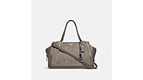 LOEWE、COACH推出全新IT包！和天后一起背著走機場時尚！