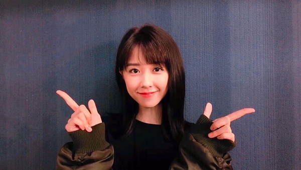 立體小臉、逆齡感飆升心機打亮術！新手也會的「倒三角打亮」，掌握這4部位就對了