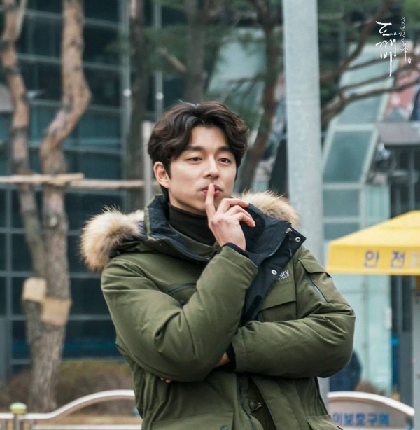 孔劉咖啡車應援李棟旭新戲《LIFE》！親自設計超幽默吐槽《鬼怪》經典句