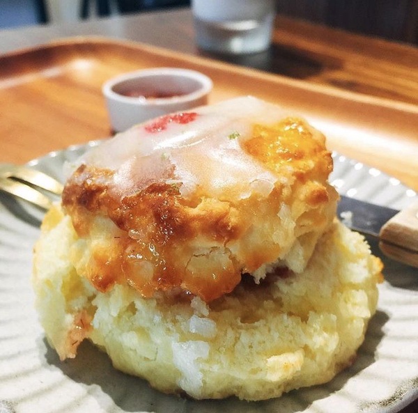 美味司康推薦，Merci Kitchen 英式司康專賣所、悄悄黑眼圈，好吃的司康都在這~