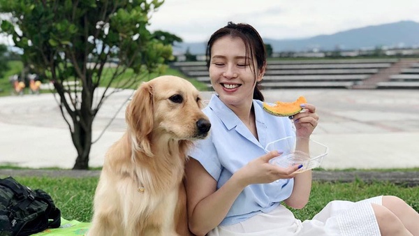 劉品言瘦身有成驕傲秀纖腰！三餐菜單完整公開