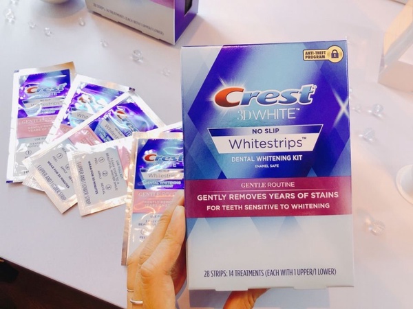 Crest亮白牙膏系列登台，為你的紅唇妝完美加分，笑起來再也不尷尬了～
